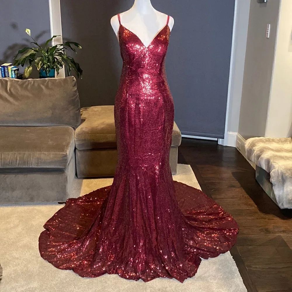 Women’s Burgundy Fully Sequined Mermaid Style Prom Party Dress Size S NWT